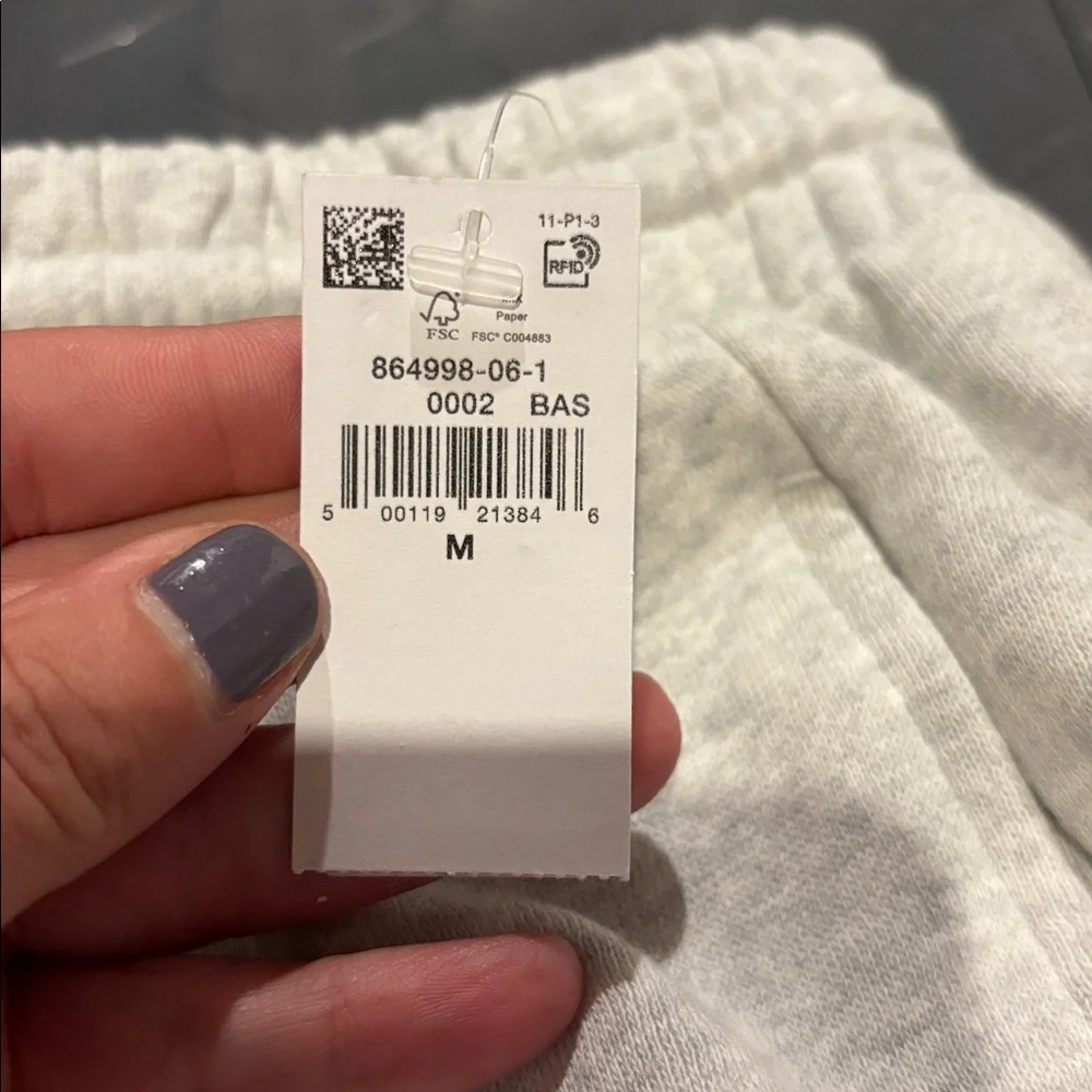 💕NWT! Gray Woman’s Sweatpants - Picture 2 of 7